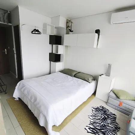 아파트 Petit Cocon Baigne De Lumiere 르그로뒤후아